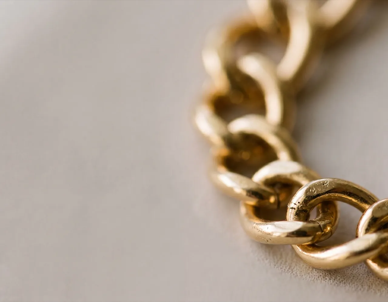 Altgold — Ketten, Ringe und Bruchgold